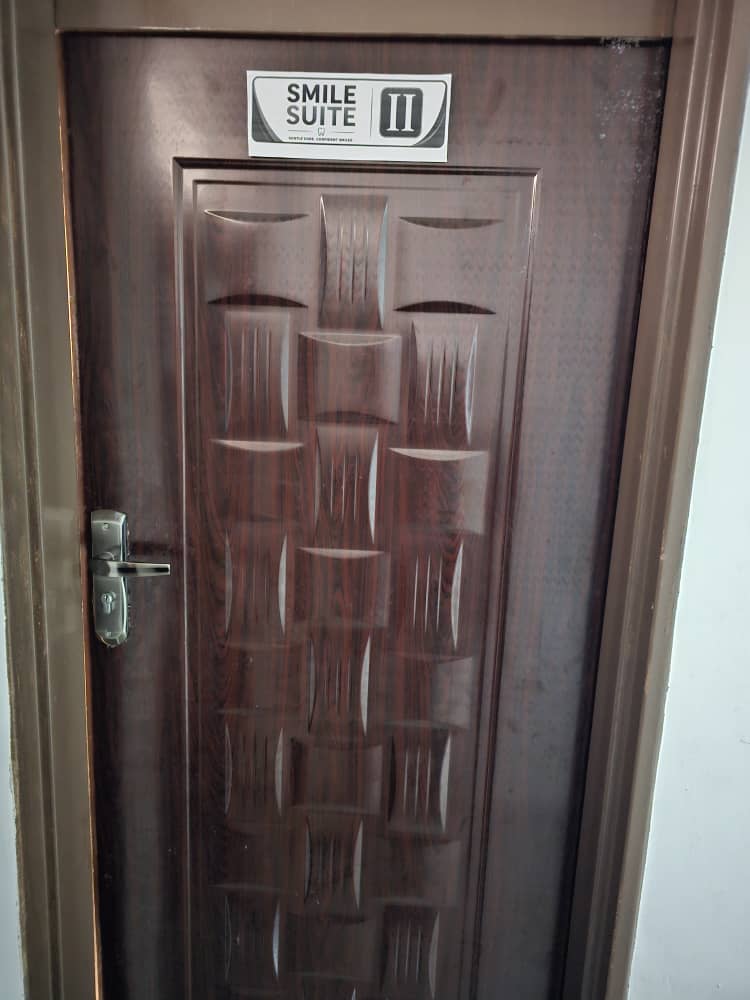 Smile Suite II treatment room door
